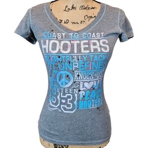 Hooters Vneck Tshirt